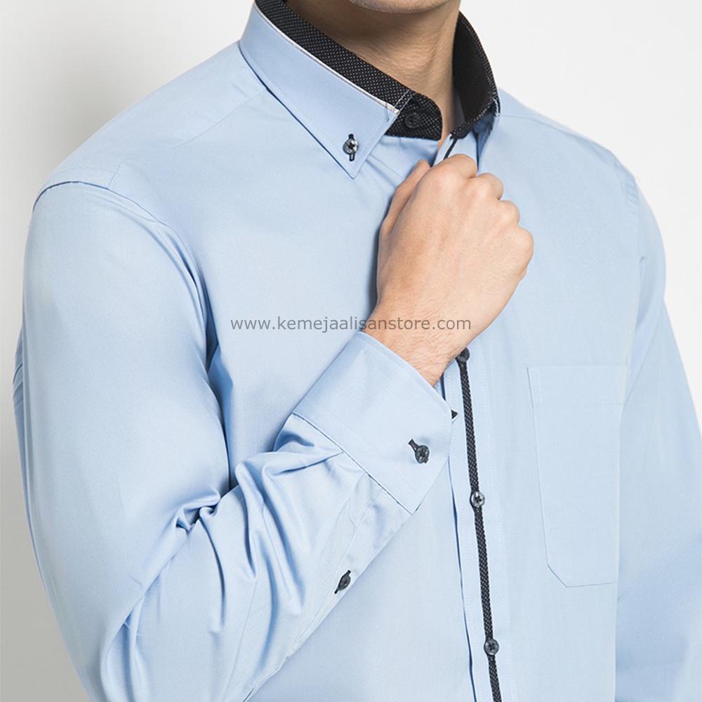 Kemeja Alisan Biru Muda Special S30 - Gambar 3