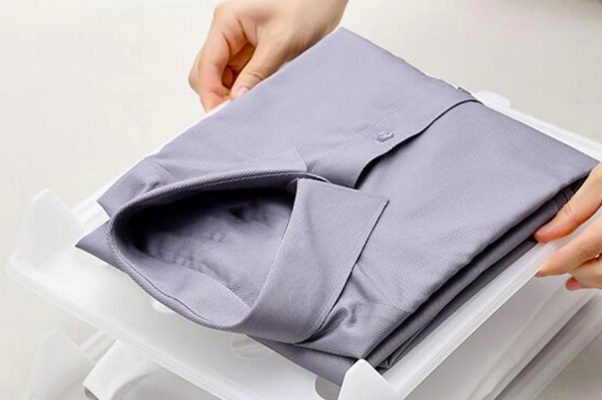 Cara Mencuci dan Menghilangkan Bau Badan dari Kemeja Kerja yang Paling Efektif